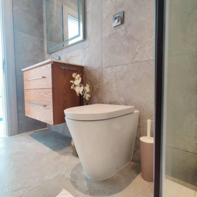 Appartamento Cozy Penthouse In Central Malta Balzan Esterno foto